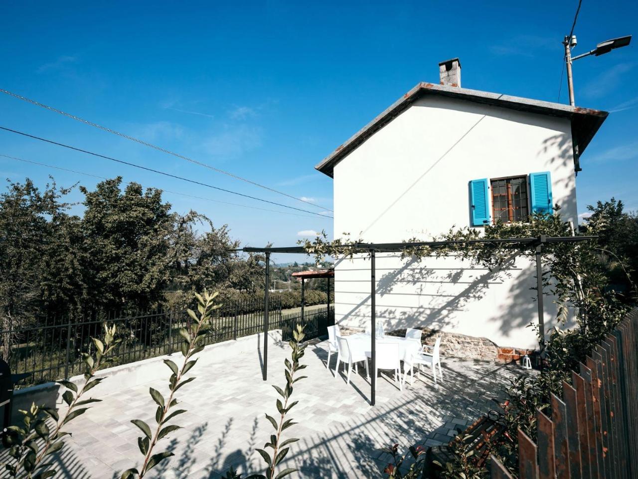 סנטו סטפאנו בלבו Superb Holiday Home In Piedmont Italy With Fireplace מראה חיצוני תמונה